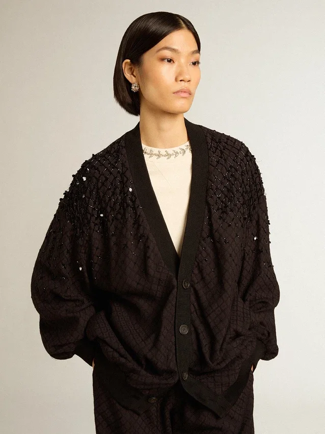 Cardigan negro para mujer con bordado en tonos degradados