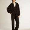 Cardigan negro para mujer con bordado en tonos degradados