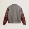 Chaqueta bomber de lana gris jaspeada con mangas de cuero