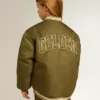 Chaqueta bomber de nylon verde militar para niños con letras en la espalda