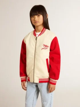 Chaqueta bomber para niños de algodón en color beige y rojo con bordado en el pecho