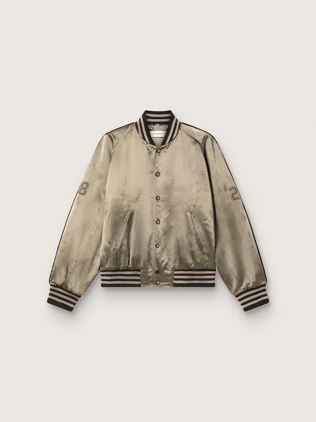 Chaqueta bomber unisex de satén verde con dobladillos y cuello acanalados