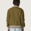 Chaqueta bomber unisex Journey en sarga de nailon verde militar con parche bordado
