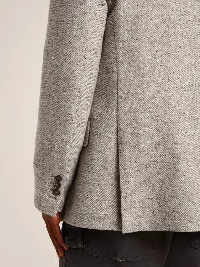 Chaqueta de doble botonadura para hombre en seda gris y lana con diseño de chevrón