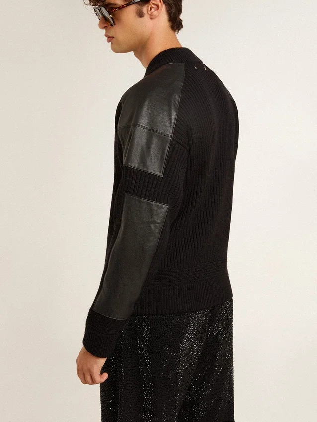 Chaqueta de lana merino negra para hombre con parches de cuero