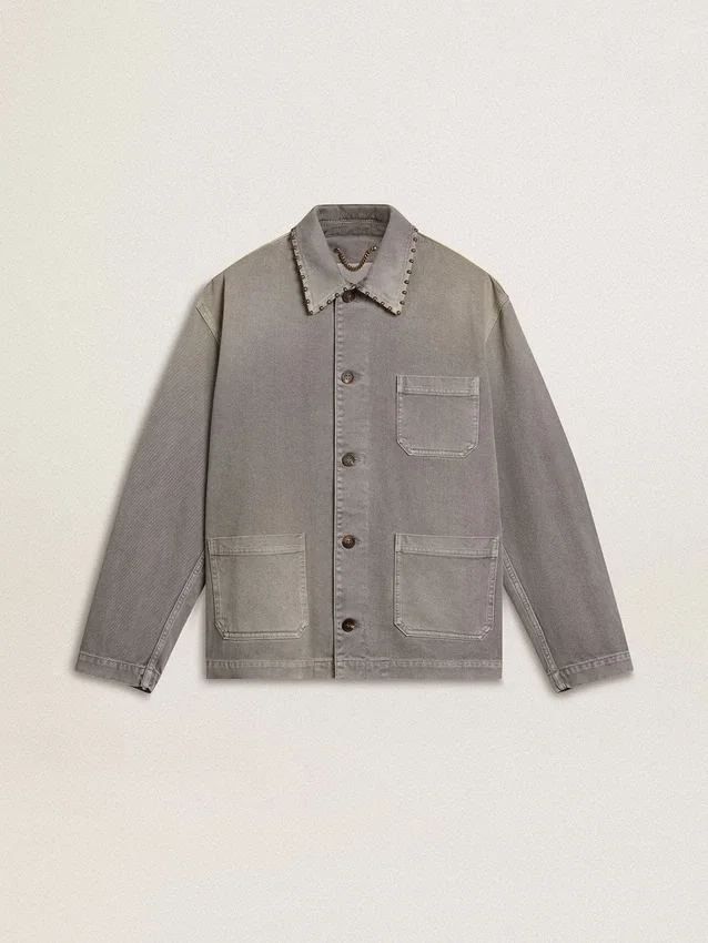 Chaqueta de mezclilla gris para hombre con tachuelas