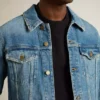 Chaqueta de mezclilla para hombre con lavado medio