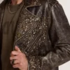 Chaqueta de motociclista de cuero para hombre con tachuelas martilladas y cinta adhesiva