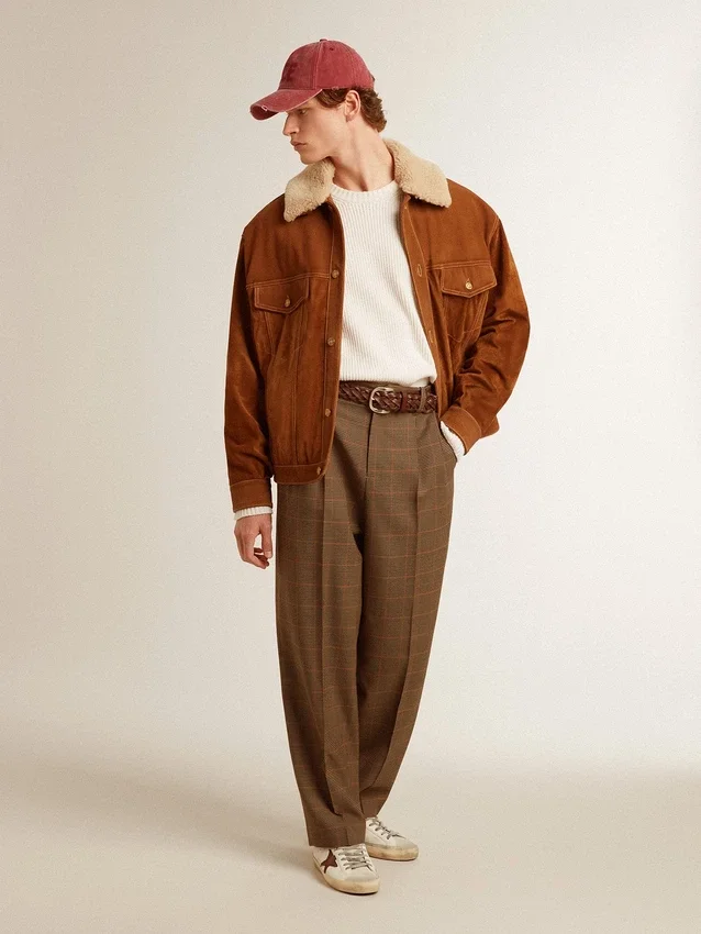 Chaqueta para hombre en piel dividida color tabaco con cuello de piel de oveja