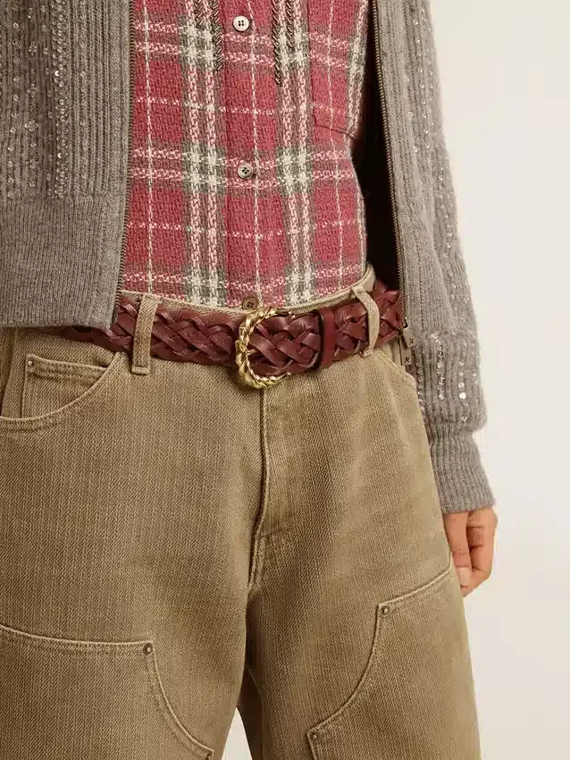 Cinturón de cuero trenzado color burdeos para mujer