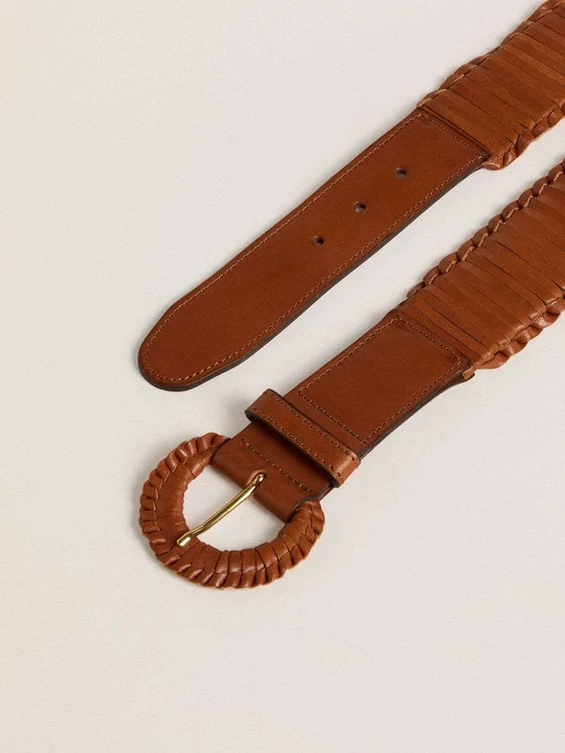 Cinturón para mujer de cuero trenzado color marrón