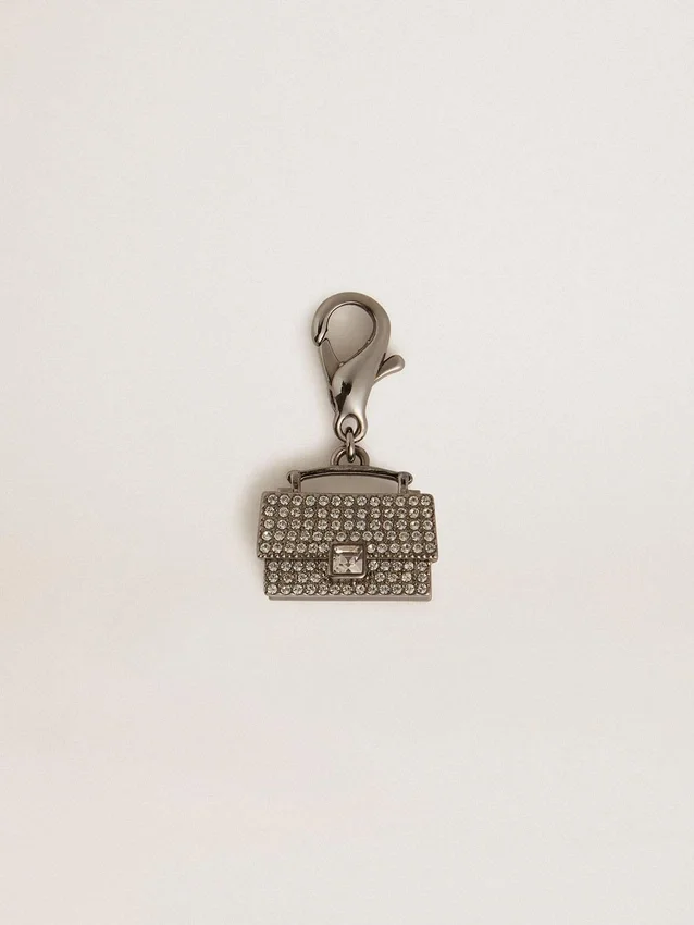 Colgante con forma de bolso de latón plateado con cristales