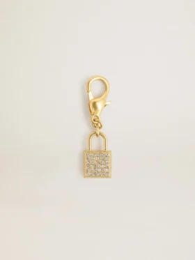 Colgante con forma de candado en latón dorado con cristales