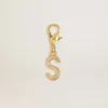Colgante con la letra S en latón dorado con cristales