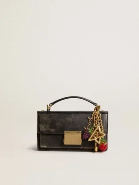 Colgante de latón dorado con la firma de golden goose