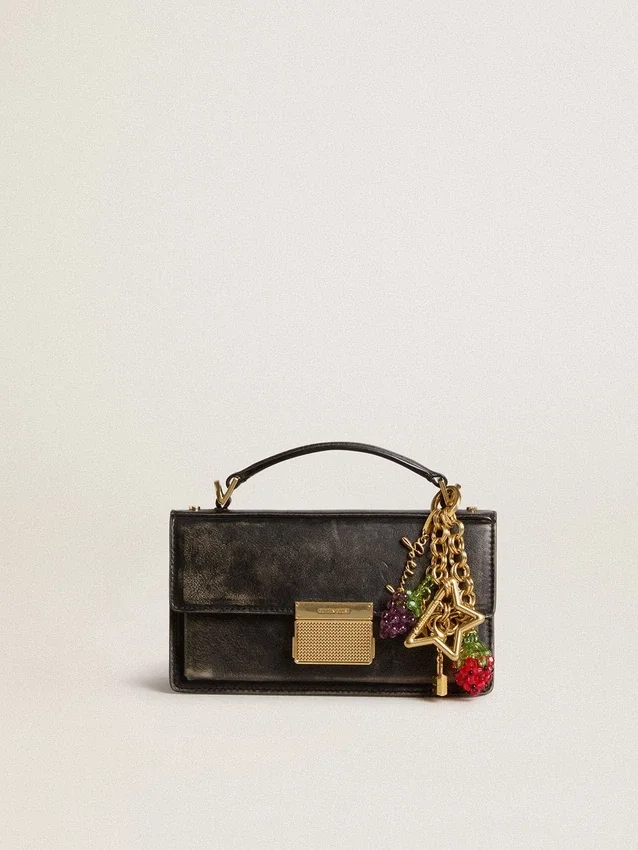 Colgante de latón dorado con la firma de golden goose