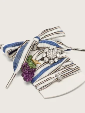 Cordones a rayas «Pieles» con dijes de uva y cristales