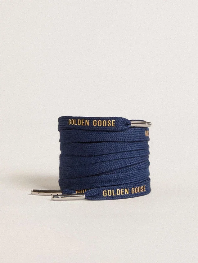 Cordones de algodón azul marino con logotipo dorado en contraste