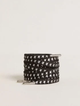 Cordones de algodón negro con estrellas plateadas en contraste