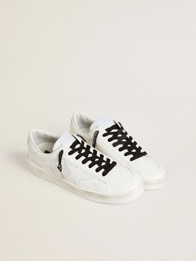 Cordones de algodón negro con logotipo plateado en contraste