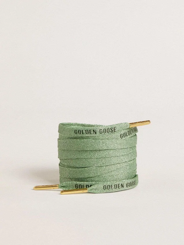 Cordones de lurex verde agua con logotipo negro en contraste