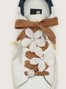 Cordones «Pieles» a rayas en color burdeos y melocotón con dijes de cuentas y cristales