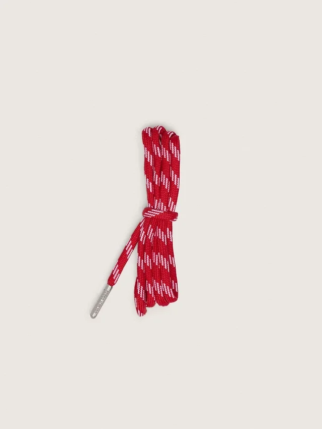 Cordones rojos para tenis de senderismo con detalles blancos