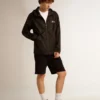 Cortavientos para hombre con logotipo y estrella blancos en contraste