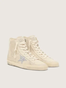 Francy para mujer en gamuza beige con estrella plateada brillante