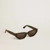 Gafas de sol de estilo rectangular con marco y lentes negros