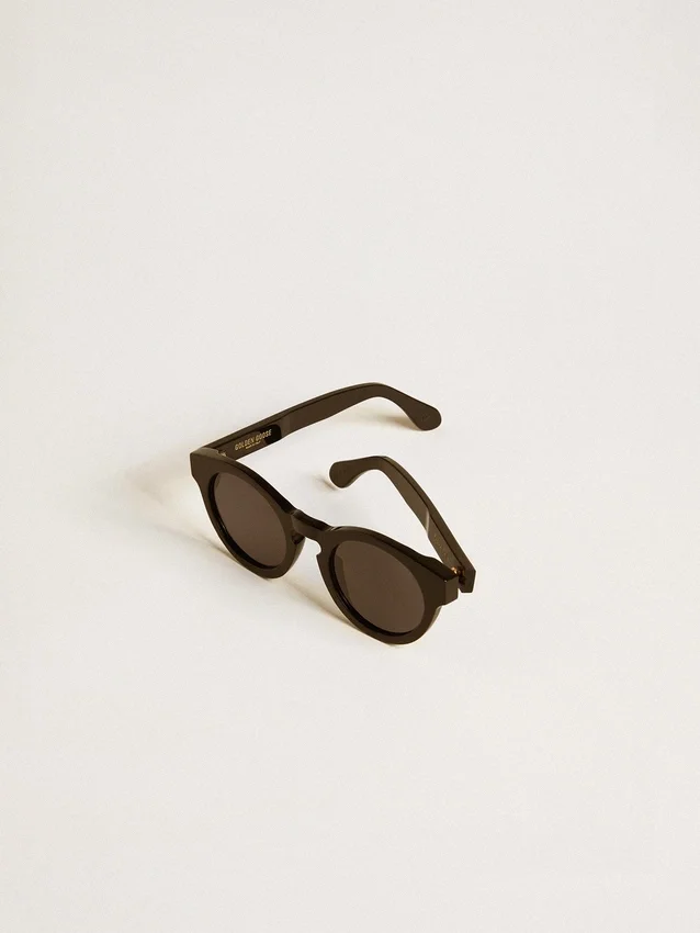 Gafas de sol Panthos de estilo cuadrado con marco y lentes negros