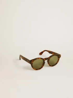 Gafas de sol Panthos de estilo cuadrado con montura color marrón habana y lentes verdes