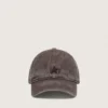 Gorra de béisbol marrón oscuro con estrella bordada tono sobre tono