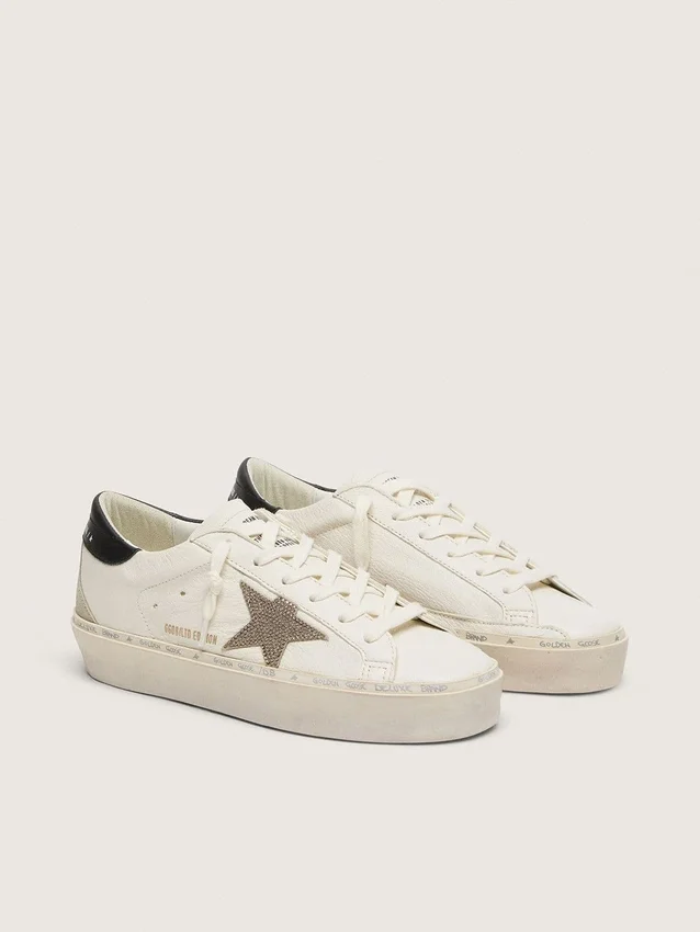 Hi Star con estrella de cristal Swarovski y lengüeta de talón de cuero negro
