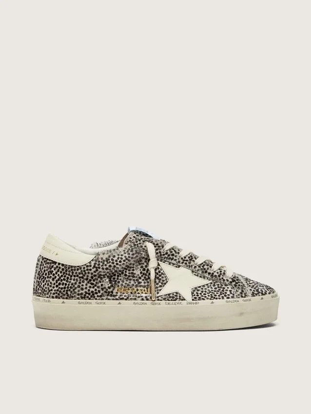 Hi Star para mujer en piel de potro en blanco y negro con estrella de cuero blanco