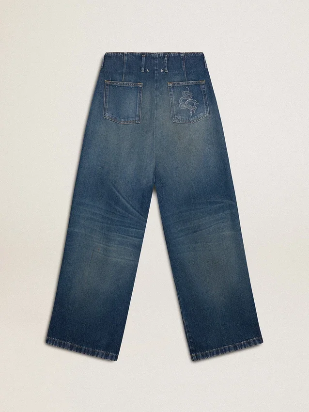 Jeans de mujer de corte ancho y lavado medio CNY