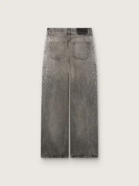 Jeans estilo boyfriend para mujer en denim gris con tachuelas plateadas con efecto degradado