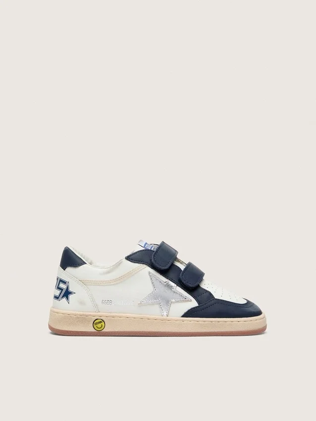 Zapatillas Young Ball Star en cuero blanco con estrella de cuero plateado metalizado e inserciones de cuero azul oscuro