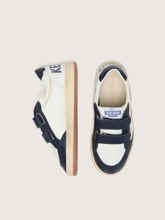 Zapatillas Young Ball Star en cuero blanco con estrella de cuero plateado metalizado e inserciones de cuero azul oscuro