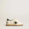 Junior Ball Star en cuero blanco con estrella de gamuza verde