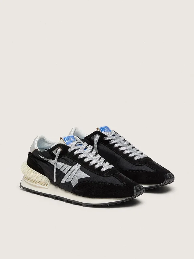 Marathon para hombre con parte superior de nailon ripstop negro y estrella plateada