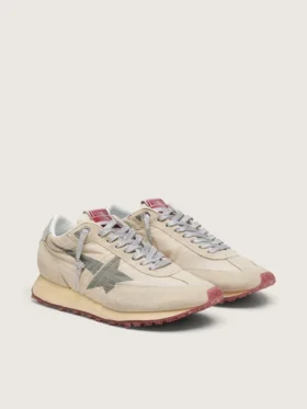 Marathon para hombre con parte superior de nylon beige y estrella gris