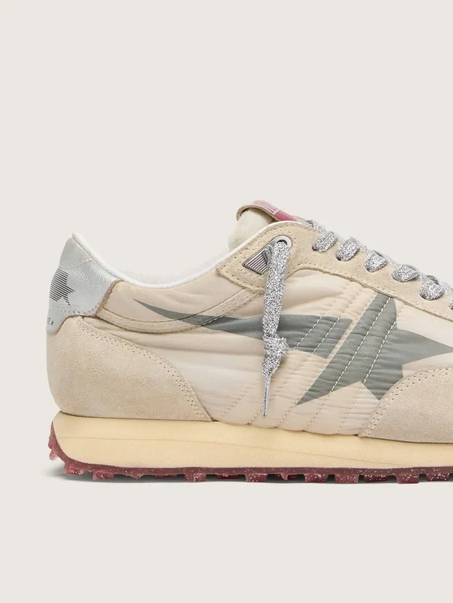 Marathon para hombre con parte superior de nylon beige y estrella gris