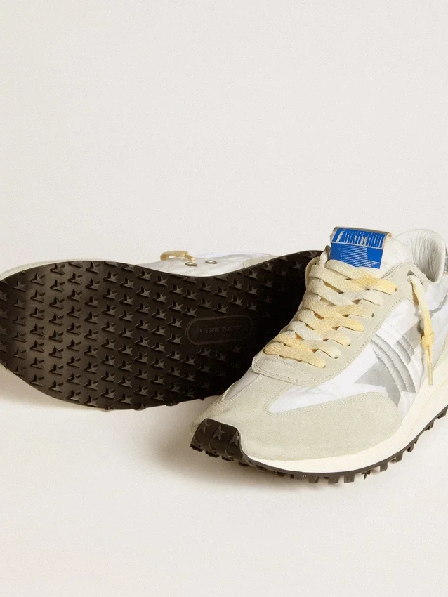 Marathon para hombre con parte superior de nylon blanco y estrella plateada