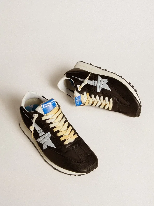 Marathon para hombre con parte superior de nylon negro y estrella blanca