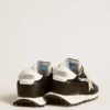 Marathon para hombre con parte superior de nylon negro y estrella blanca