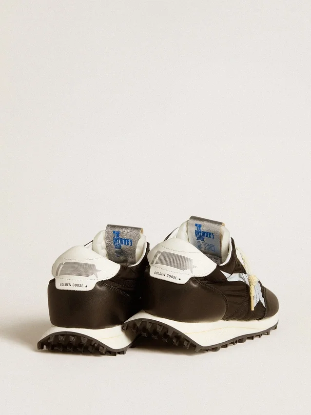 Marathon para hombre con parte superior de nylon negro y estrella blanca