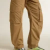 Marathon para hombre con parte superior de nylon verde y estrella negra