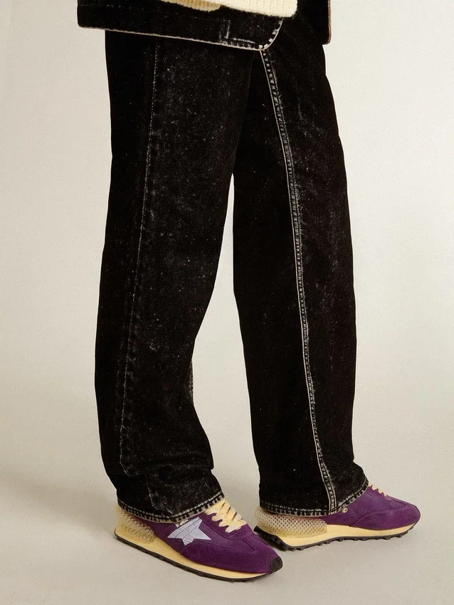 Marathon para mujer con parte superior de nylon morado y estrella blanca