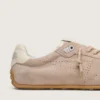 Marathon Speed para mujer en gamuza rosa con estrella perforada y lengüeta de talón de cuero blanco